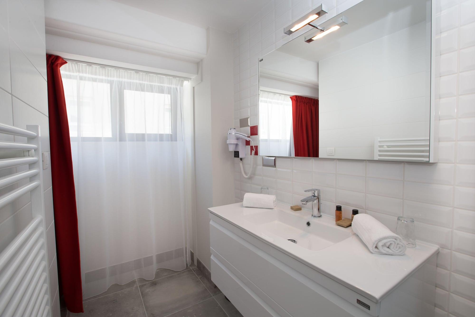 לה רושל Hotel La Fabrique מראה חיצוני תמונה